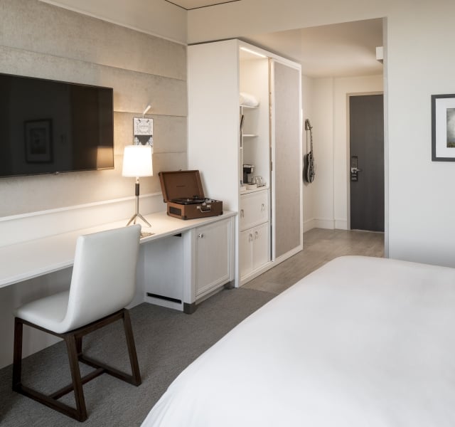 king room with desk and record player