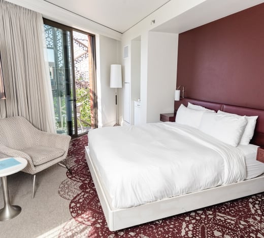 king balcony room