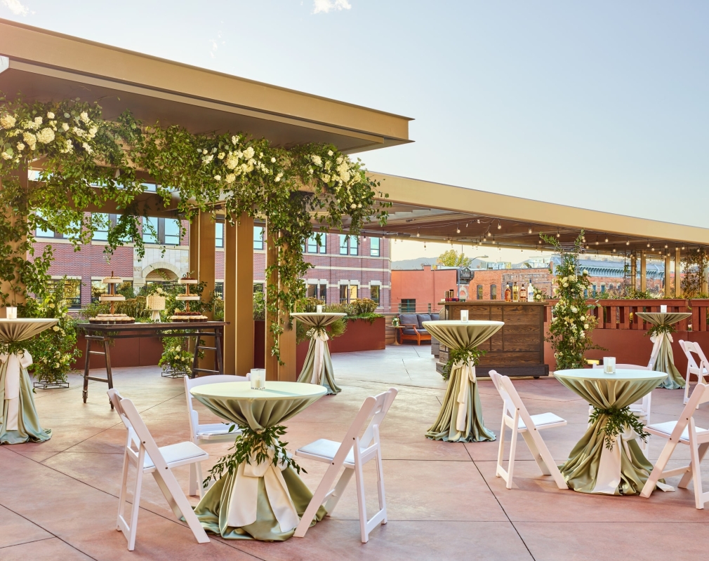 Elizabeth Fort Collins exterior decorations for the wedding